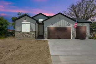 54 W Woodrow St, Murray, UT 84107 - Photo 32
