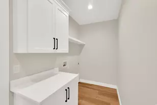 54 W Woodrow St, Murray, UT 84107 - Photo 28