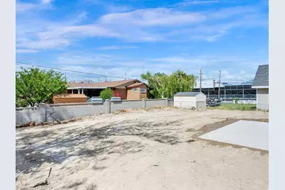 54 W Woodrow St, Murray, UT 84107 - Photo 36
