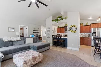 216 E Appaloosa Way, Willard, UT 84340 - Photo 6