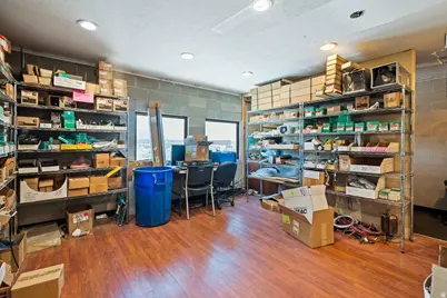 147 N 2000 W W #B STE2, Springville, UT 84663 - Photo 22
