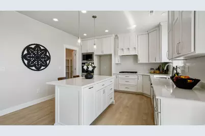 9579 N Bluebell Dr, Eagle Mountain, UT 84005 - Photo 10