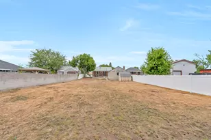 356 E Belview Ave, Murray, UT 84107 - Photo 10