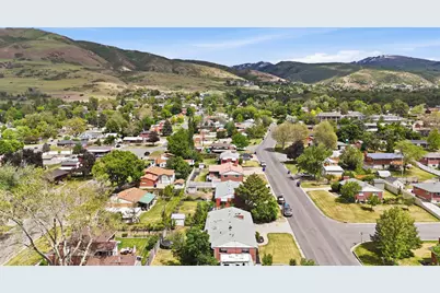 531 E 1050 N, Bountiful, UT 84010 - Photo 50