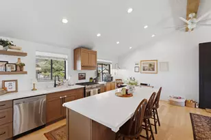 531 E 1050 N, Bountiful, UT 84010 - Photo 6
