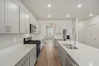 846 N 260 E #206, Santaquin, UT 84655 - Photo 12
