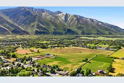 810 E Maple St, Mapleton, UT 84664 - Photo 42