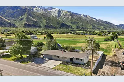 810 E Maple St, Mapleton, UT 84664 - Photo 36