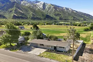 810 E Maple St, Mapleton, UT 84664 - Photo 36