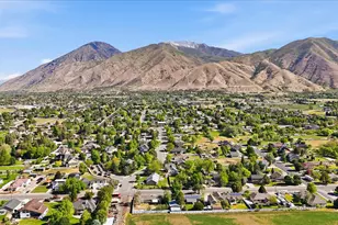 810 E Maple St, Mapleton, UT 84664 - Photo 32