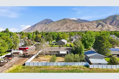810 E Maple St, Mapleton, UT 84664 - Photo 48