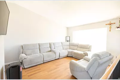 8116 W Meadow Vista Ct, Magna, UT 84044 - Photo 6