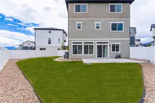104 E Polaris Dr, Saratoga Springs, UT 84045 - Photo 2