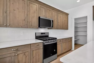 3775 W 1625 S #423, Taylor, UT 84401 - Photo 4