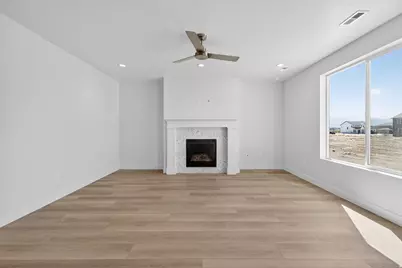 3775 W 1625 S #423, Taylor, UT 84401 - Photo 10