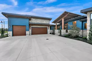 3773 E Quail Hill Ln S, Sandy, UT 84092 - Photo 34