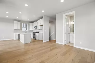 7006 W Terraine Rd, West Jordan, UT 84081 - Photo 6