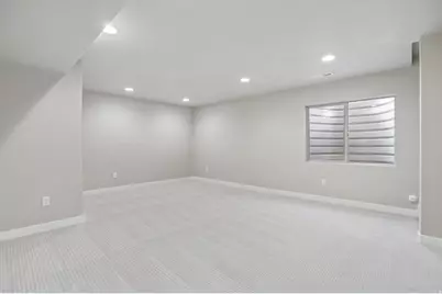 7006 W Terraine Rd, West Jordan, UT 84081 - Photo 20