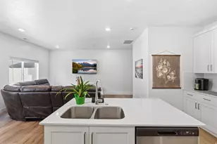 613 W 550 N, Smithfield, UT 84335 - Photo 8