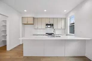 7012 W Terraine Rd, West Jordan, UT 84081 - Photo 8