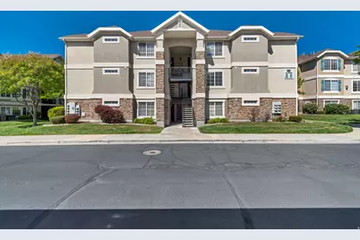 123 N Romney Ln #301, Pleasant Grove, UT 84062 - Photo 2
