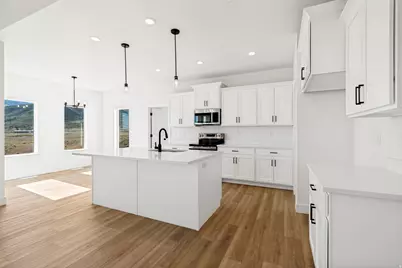 1351 E Maple Cir, Santaquin, UT 84655 - Photo 14
