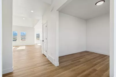 1351 E Maple Cir, Santaquin, UT 84655 - Photo 6