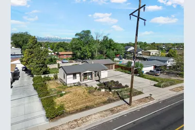 7318 S 2700 W, West Jordan, UT 84084 - Photo 34