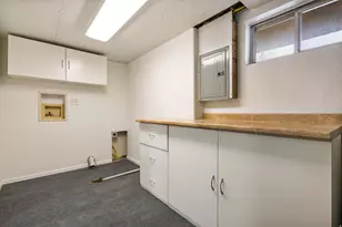 7318 S 2700 W, West Jordan, UT 84084 - Photo 24