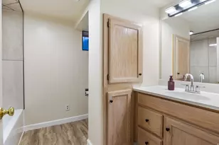 7318 S 2700 W, West Jordan, UT 84084 - Photo 28