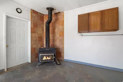7318 S 2700 W, West Jordan, UT 84084 - Photo 38