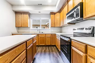 7142 S Kristilyn Ln, West Jordan, UT 84084 - Photo 10