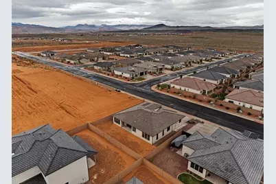 3118 S 4800 W #8, Hurricane, UT 84737 - Photo 30