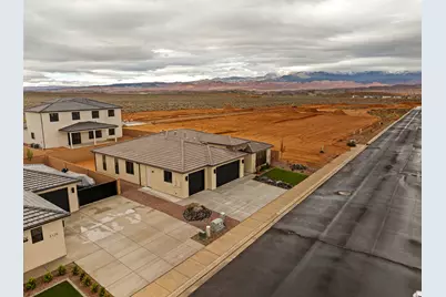 3118 S 4800 W #8, Hurricane, UT 84737 - Photo 26