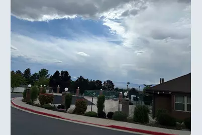 8101 S Cottonwood Cir, Sandy, UT 84094 - Photo 28