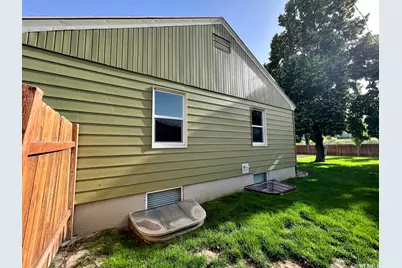8032 S Adams St, Midvale, UT 84047 - Photo 20