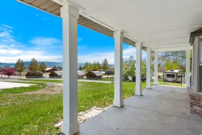 199 N 300 W, Garden City, UT 84028 - Photo 2