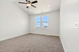 702 Oakridge Dr, Tooele, UT 84074 - Photo 14