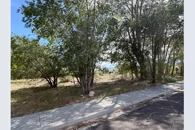 295 W 200 N, Castle Dale, UT 84513 - Photo 12