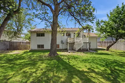 7059 S 1850 E, Cottonwood Heights, UT 84121 - Photo 36