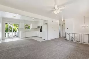 7059 S 1850 E, Cottonwood Heights, UT 84121 - Photo 6