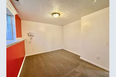 4805 S 3100 W, Roy, UT 84067 - Photo 22