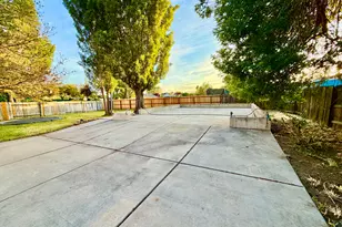 4805 S 3100 W, Roy, UT 84067 - Photo 34