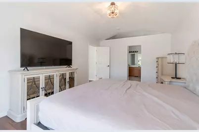 649 E Duck Creek Cir, Murray, UT 84107 - Photo 14