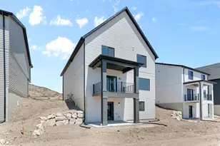 572 E Levengrove Dr, Lehi, UT 84048 - Photo 2