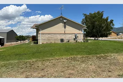 525 N 100 E, Fairview, UT 84629 - Photo 42