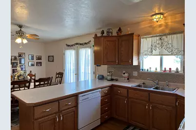525 N 100 E, Fairview, UT 84629 - Photo 8