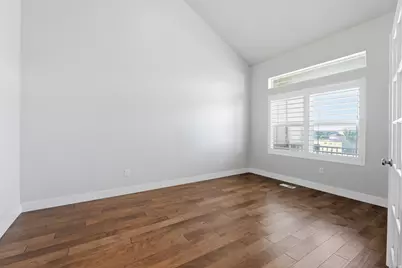 6471 W Newton Farm Dr, West Valley, UT 84128 - Photo 10