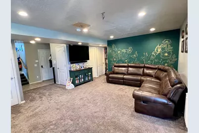 5677 W 6655 S, West Jordan, UT 84081 - Photo 12