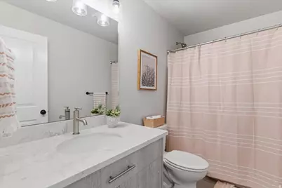3296 W 3200 S, West Haven, UT 84401 - Photo 14